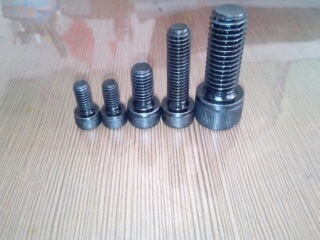 廠家批發(fā)8.8級(jí)10.9級(jí)內(nèi)六角,外六角螺栓,歡迎采購(gòu)。圖片,廠家批發(fā)8.8級(jí)10.9級(jí)內(nèi)六角,外六角螺栓,歡迎采購(gòu)。圖片大全,永年縣達(dá)力索具-